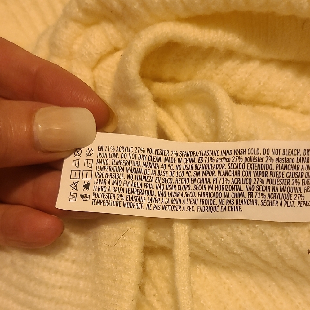 Elegant Cream Sweater - Picture 7 of 7